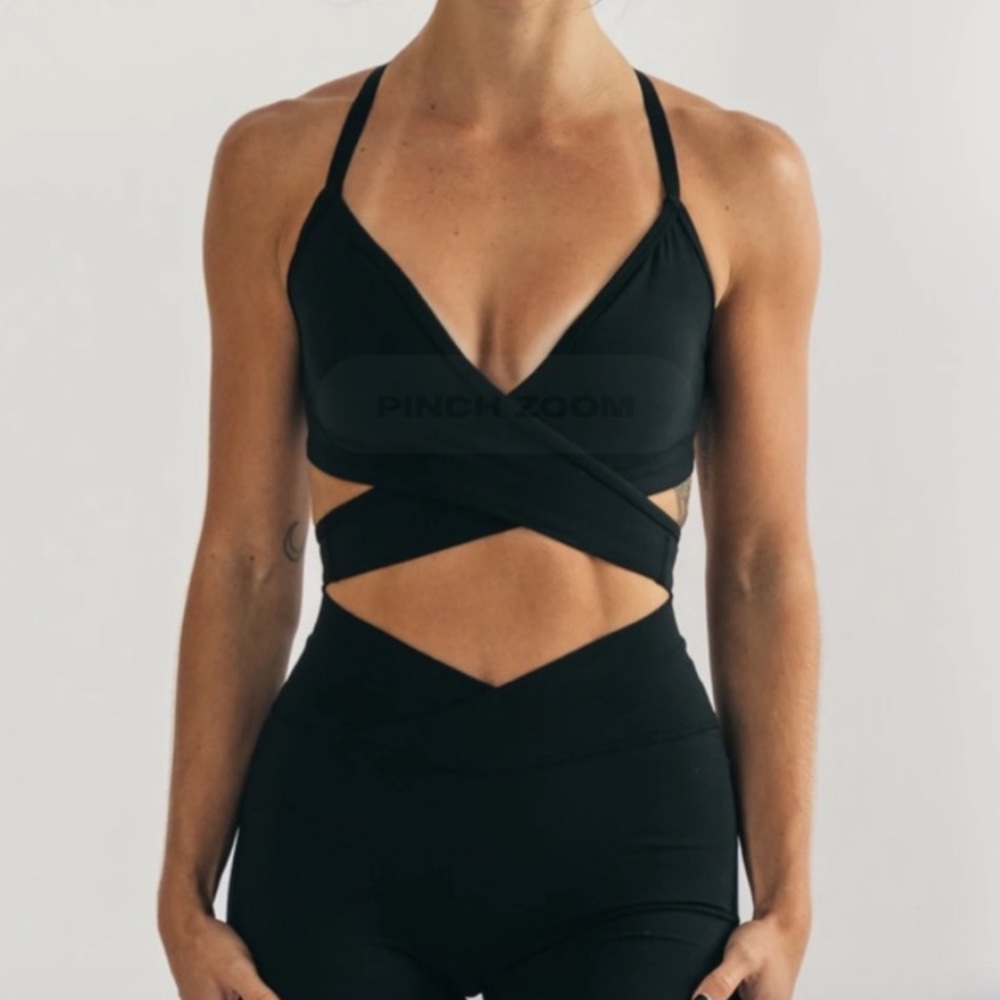 Alphalete Surface Wrap Bra